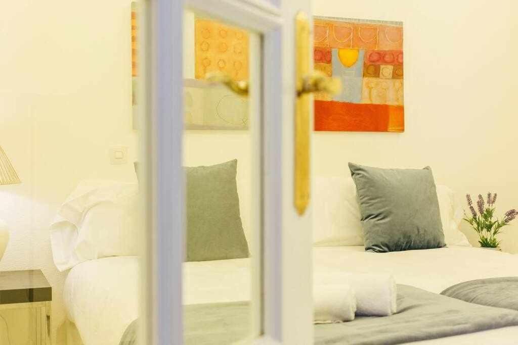 Apartamento Boutique Abades เซบีญา ภายนอก รูปภาพ