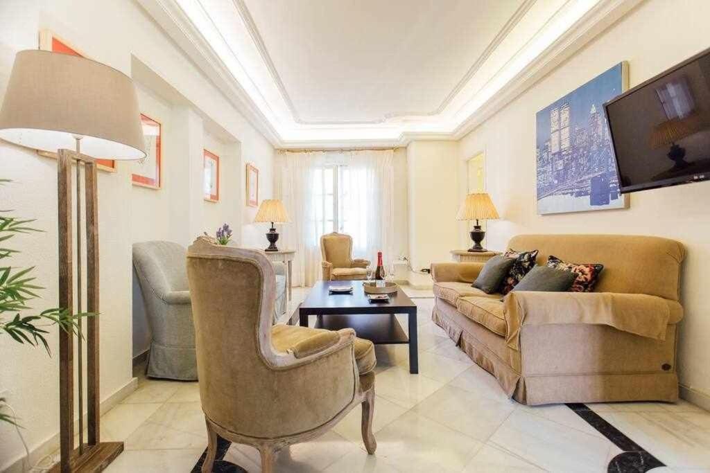 Apartamento Boutique Abades เซบีญา ภายนอก รูปภาพ
