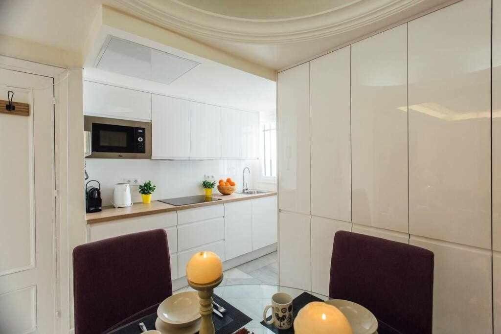 Apartamento Boutique Abades เซบีญา ภายนอก รูปภาพ