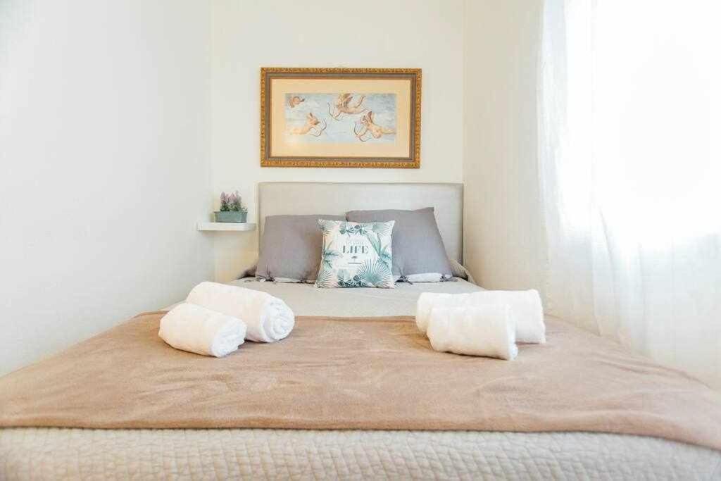 Apartamento Boutique Abades เซบีญา ภายนอก รูปภาพ